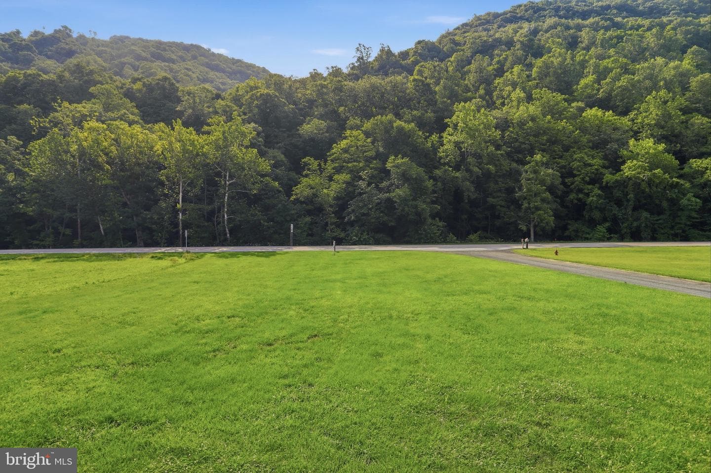 10566 Northwestern Turnpike photo 3