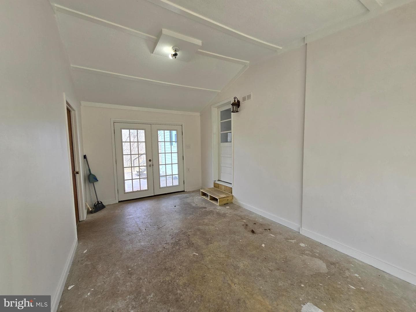 482 Morton Grove Road photo 27