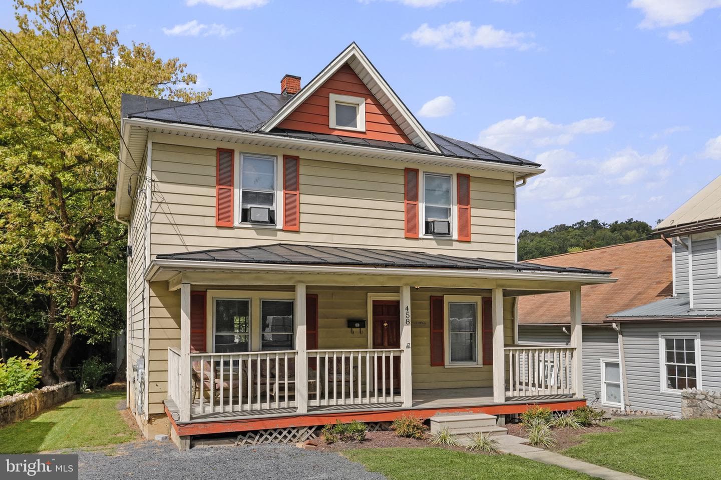 458 S Washington Street photo 3