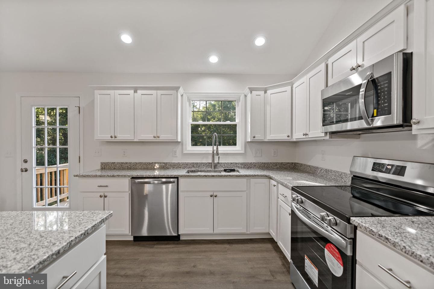 772 Audubon Road photo 9