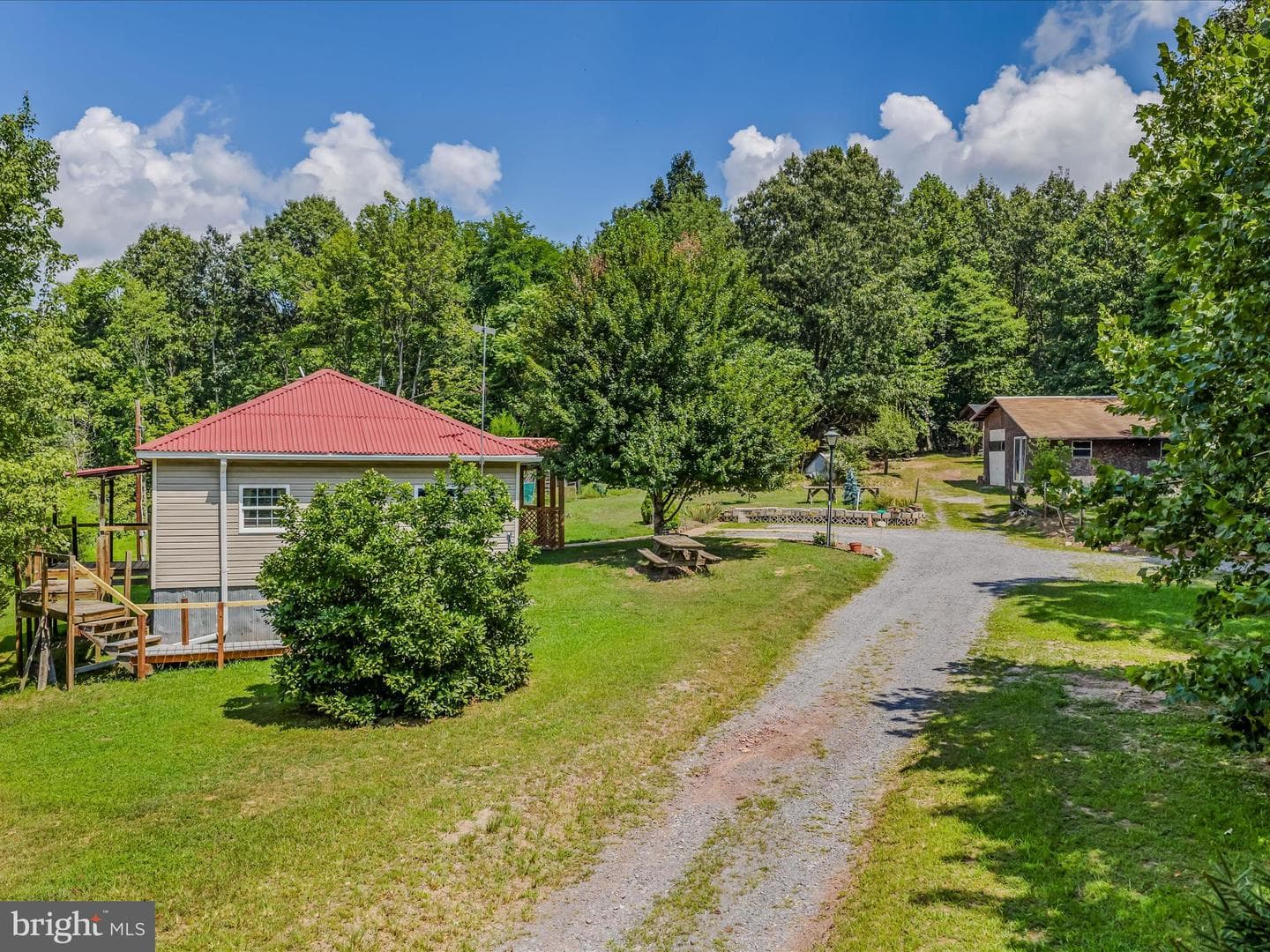 564 Shade Lane photo 25