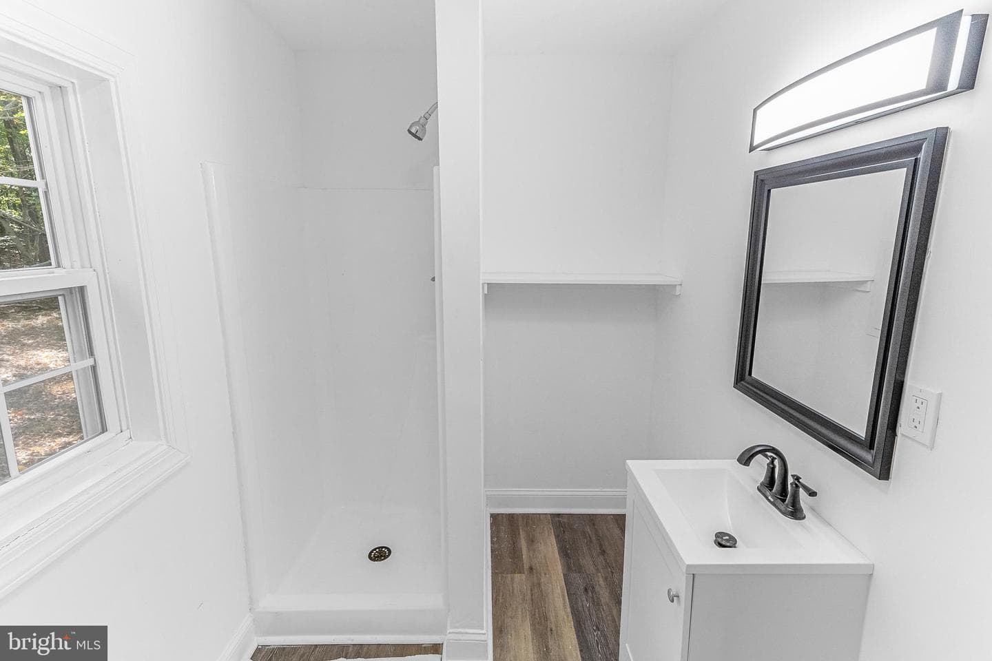 33 Maple Lane photo 11