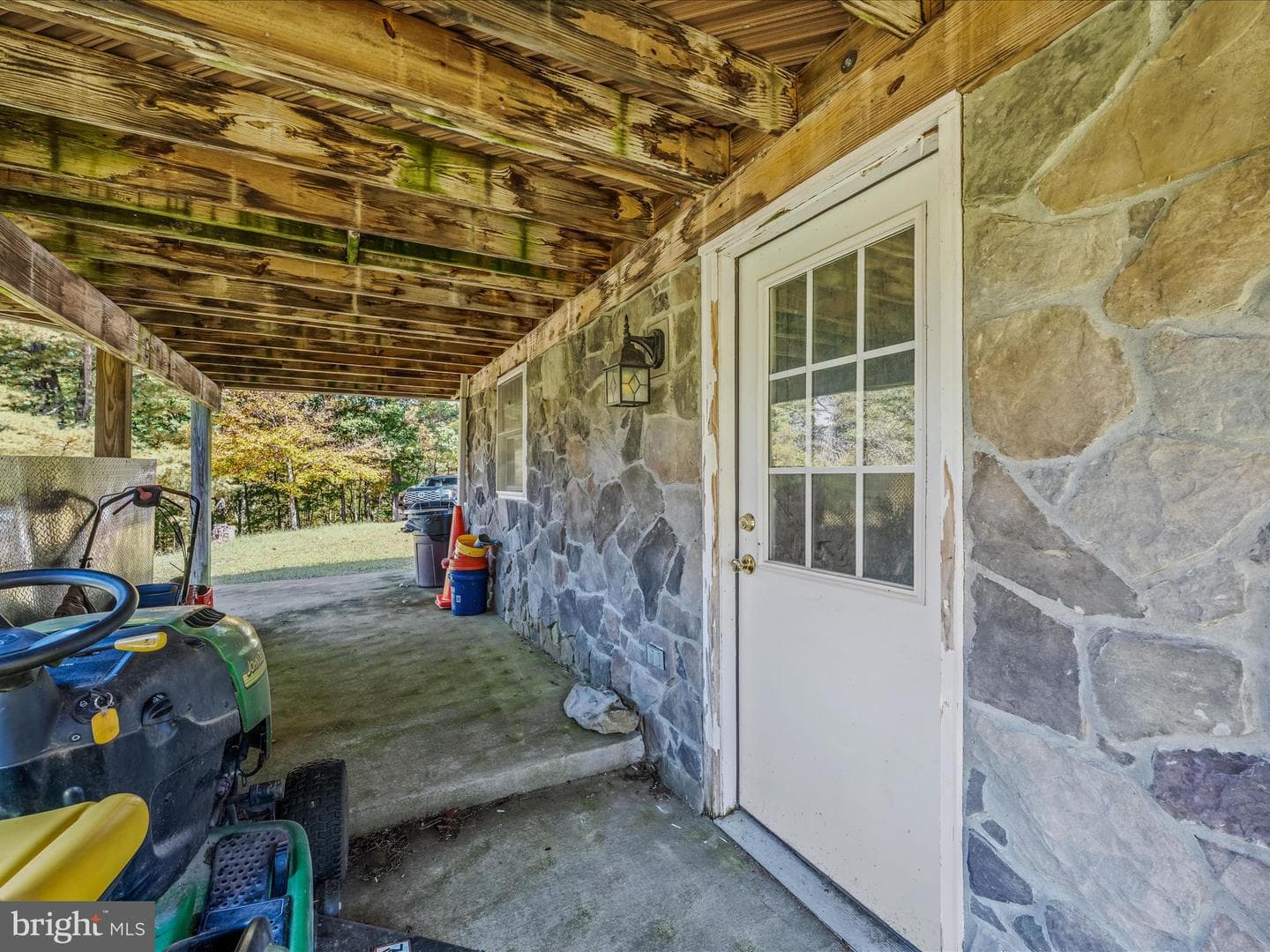 608 Dehaven Road photo 26