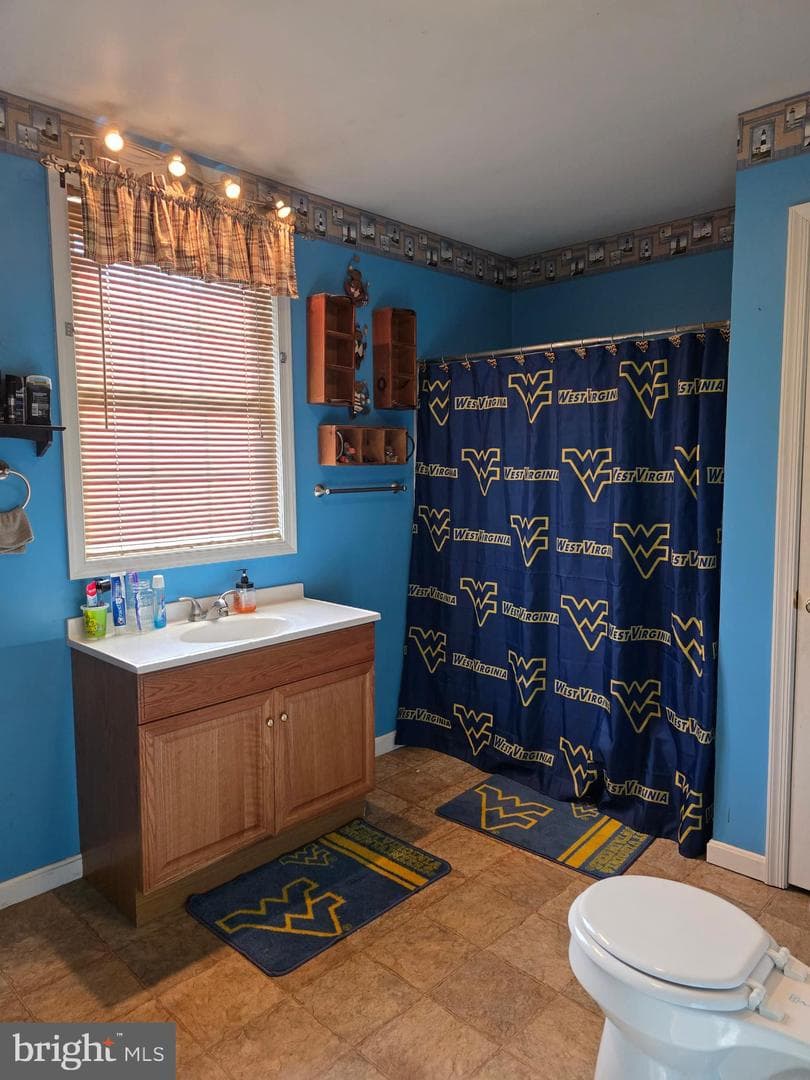 193 Idris Lane photo 29