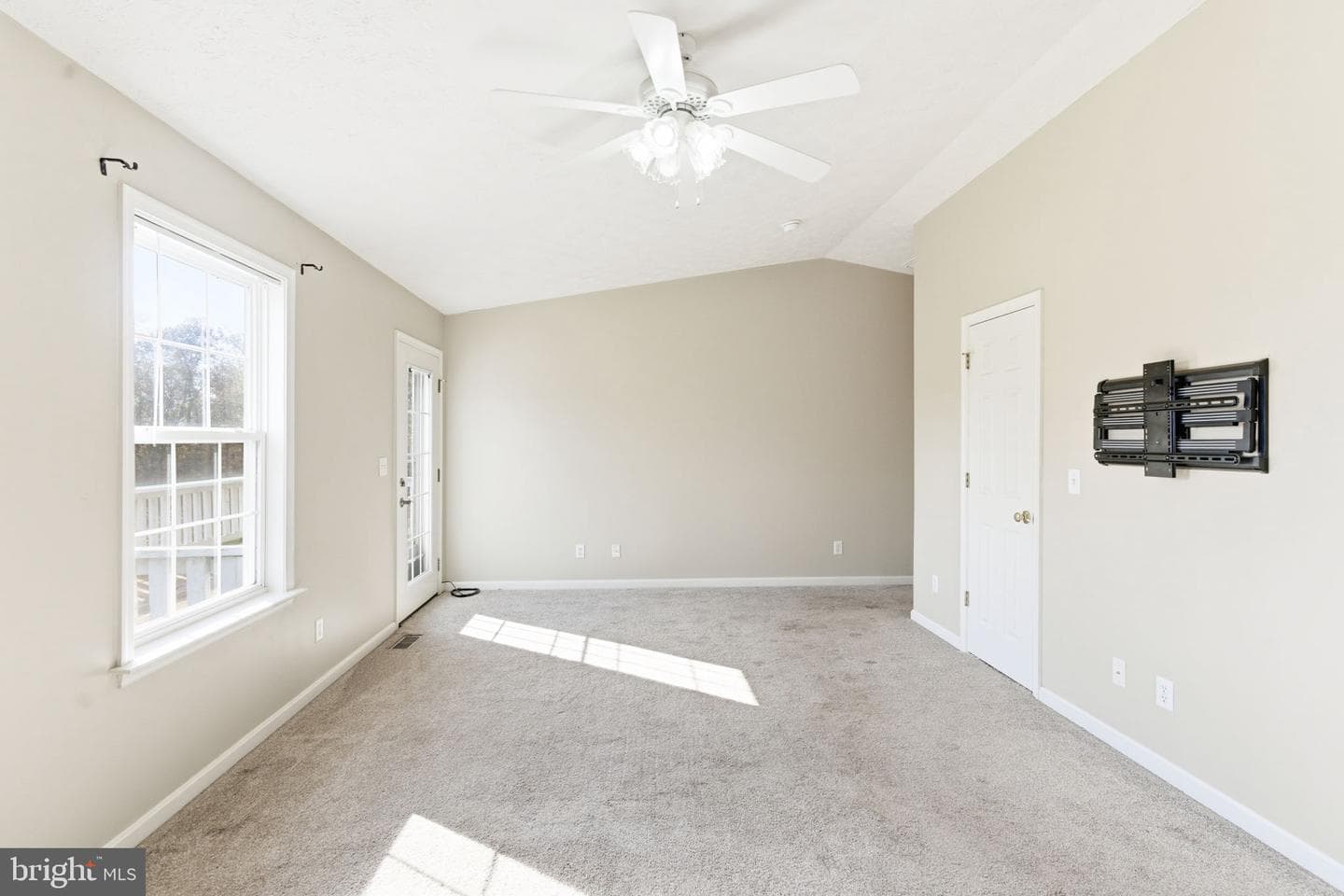 24 Green Oak Lane photo 28