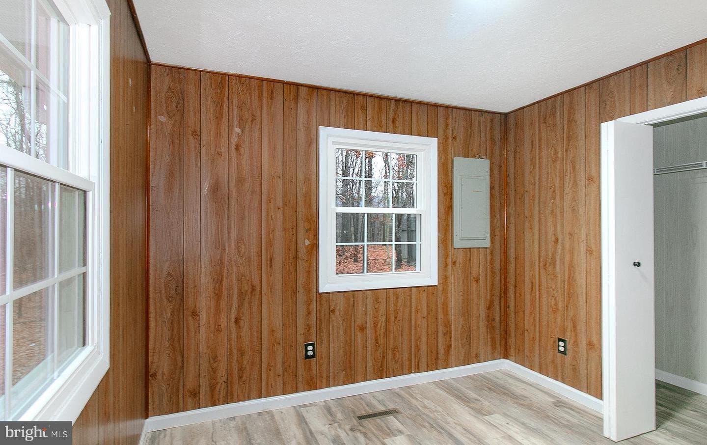 308 Greenwoods Drive photo 17