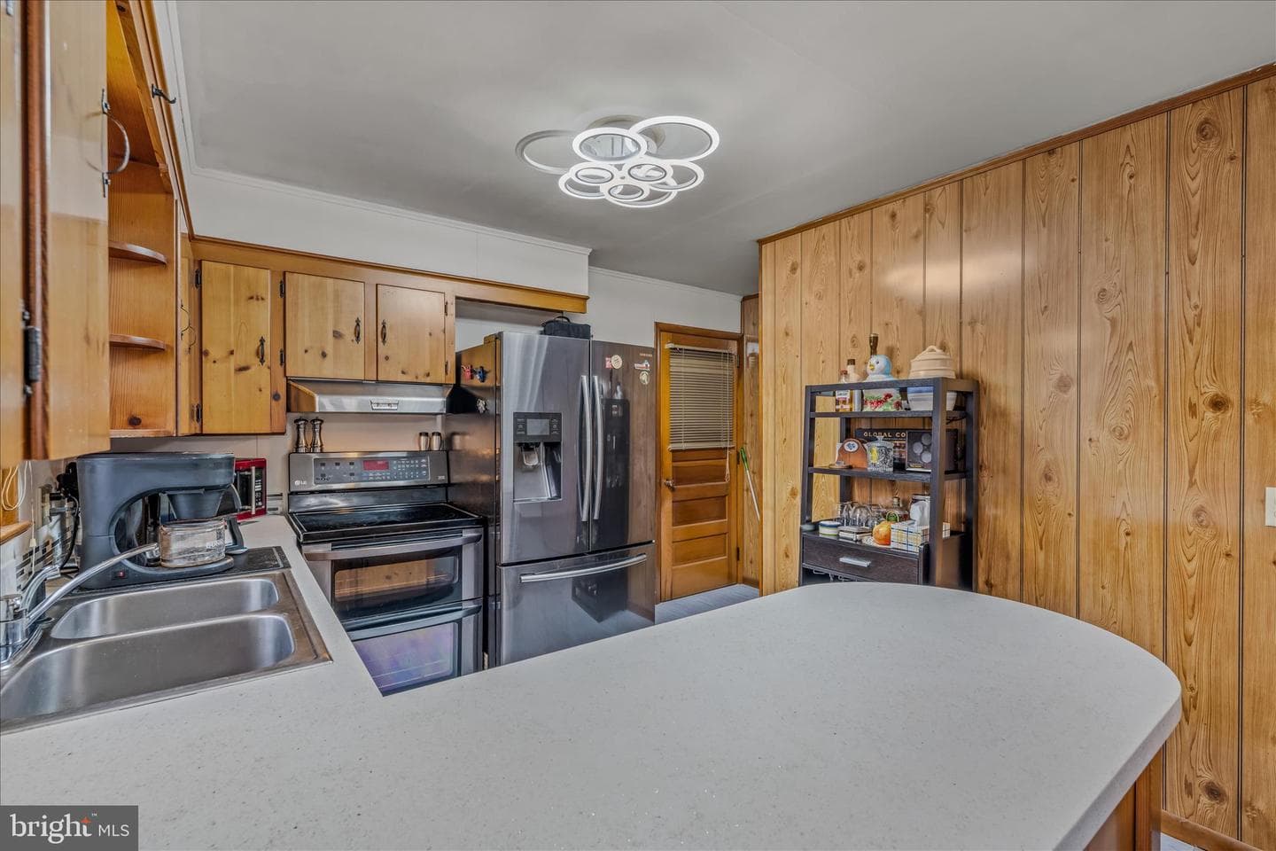 1635 Fairview Drive photo 12