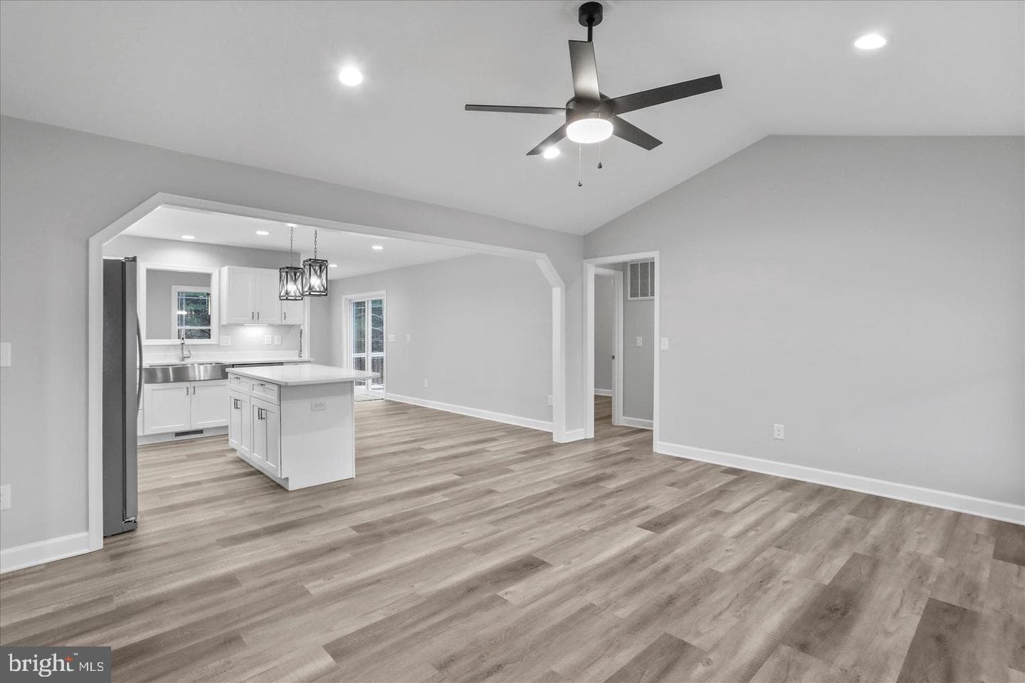 19 Mountain Laurel Drive photo 11