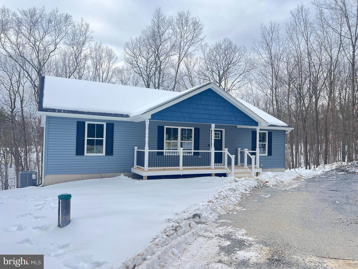 256 Roundtop Ln photo 4