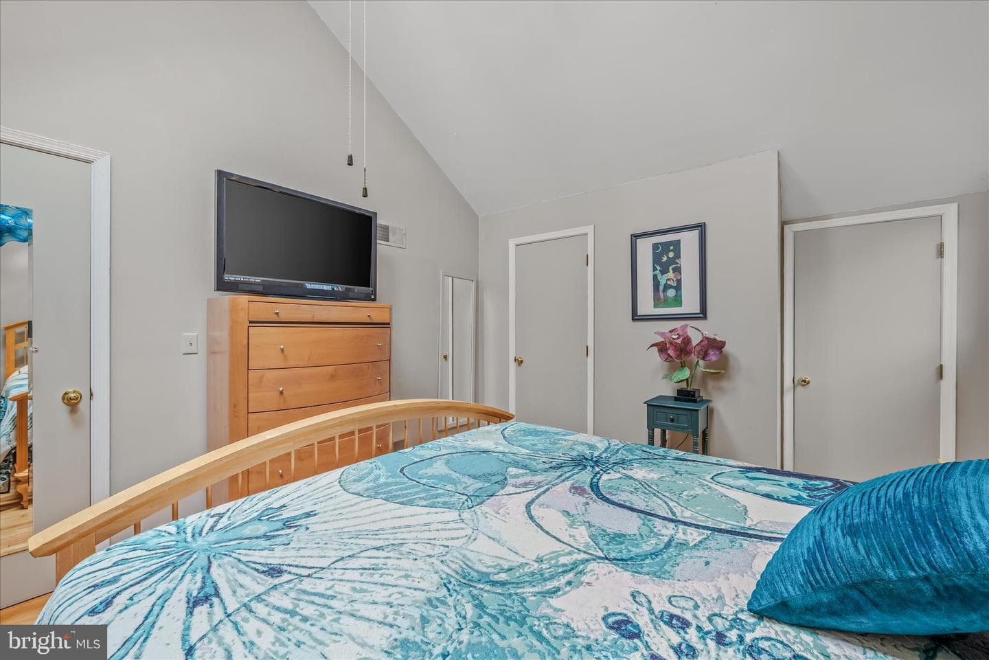 139 Cardinal Lane photo 34