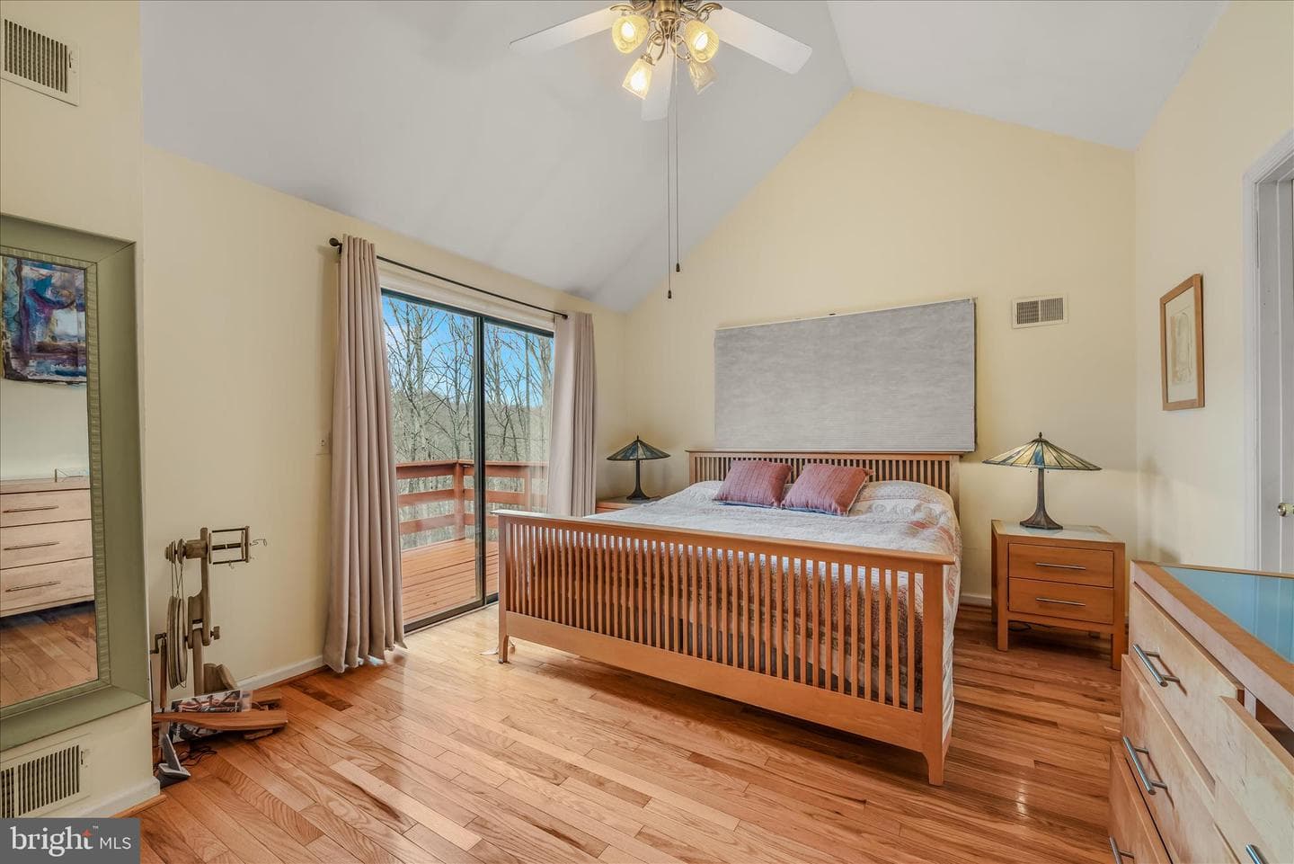 139 Cardinal Lane photo 37