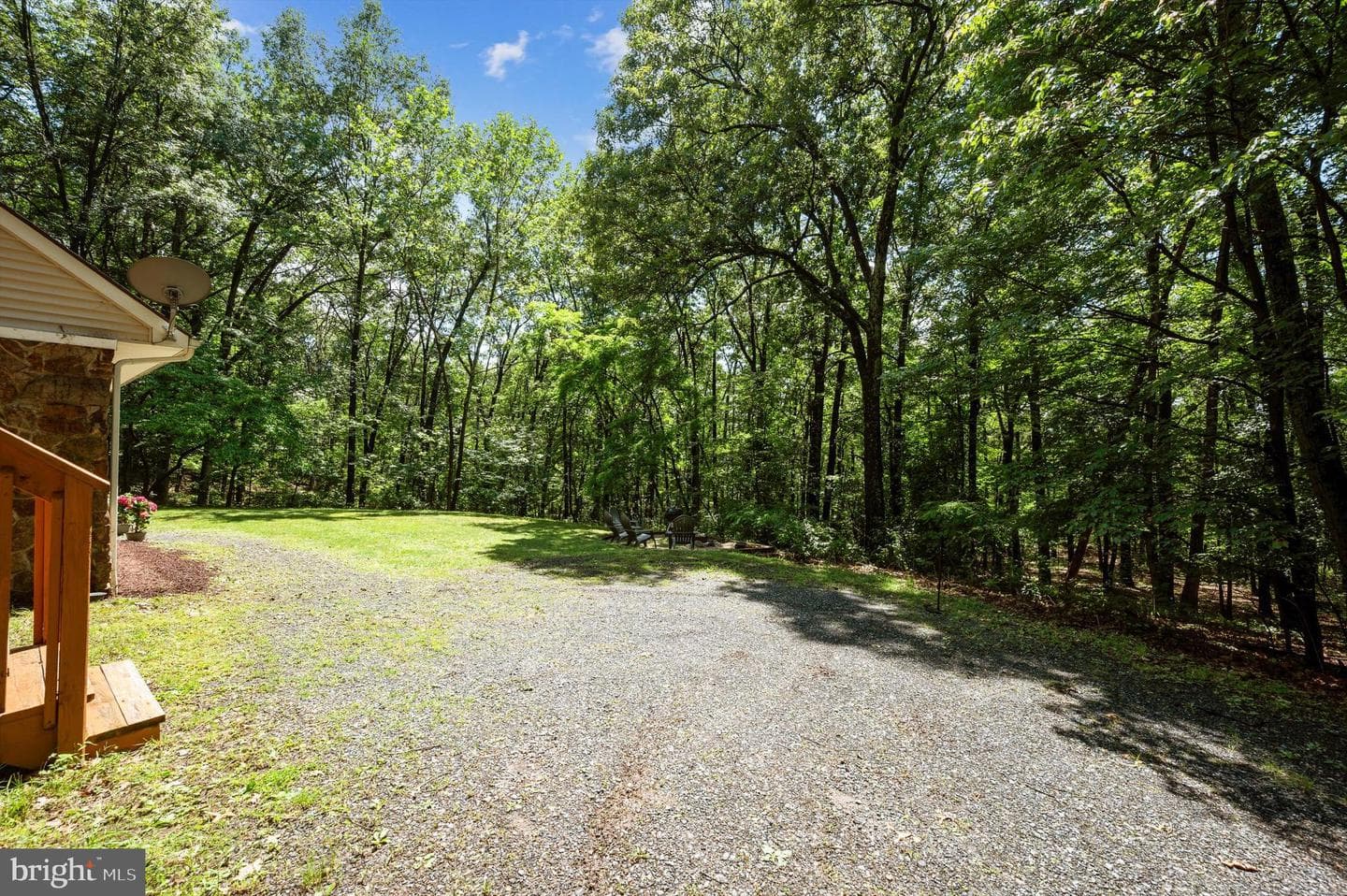 734 Log Cabin Lane photo 27