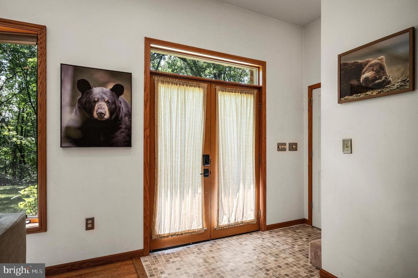 734 Log Cabin Lane photo 4