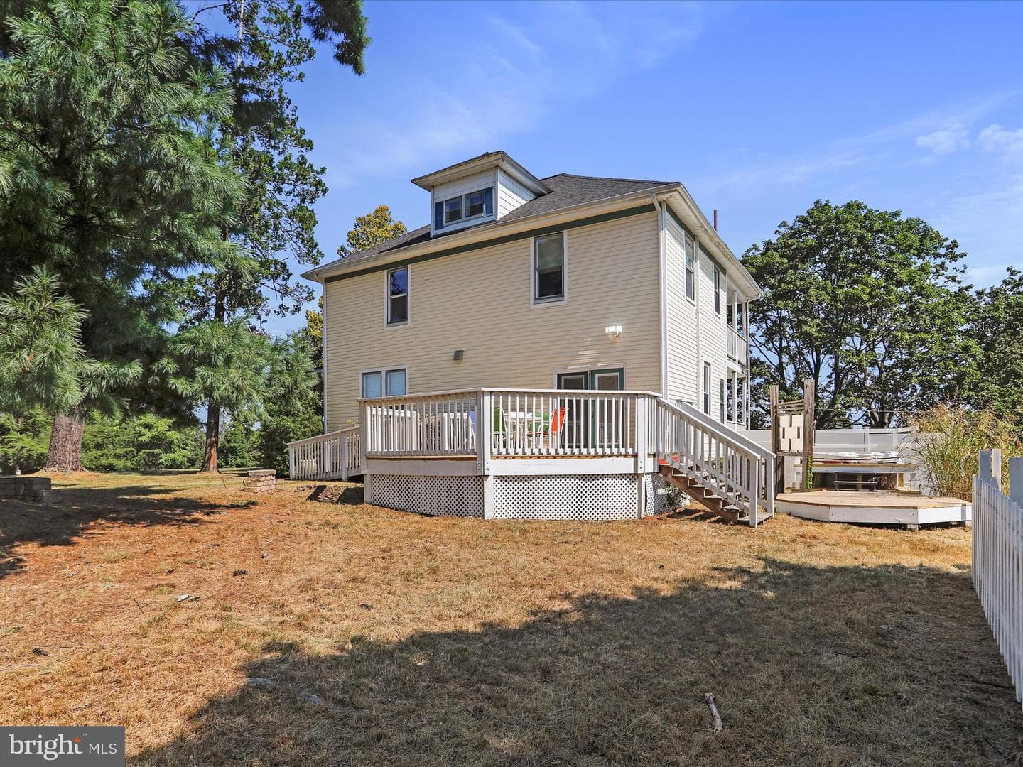 1048 Fairview Drive photo 27
