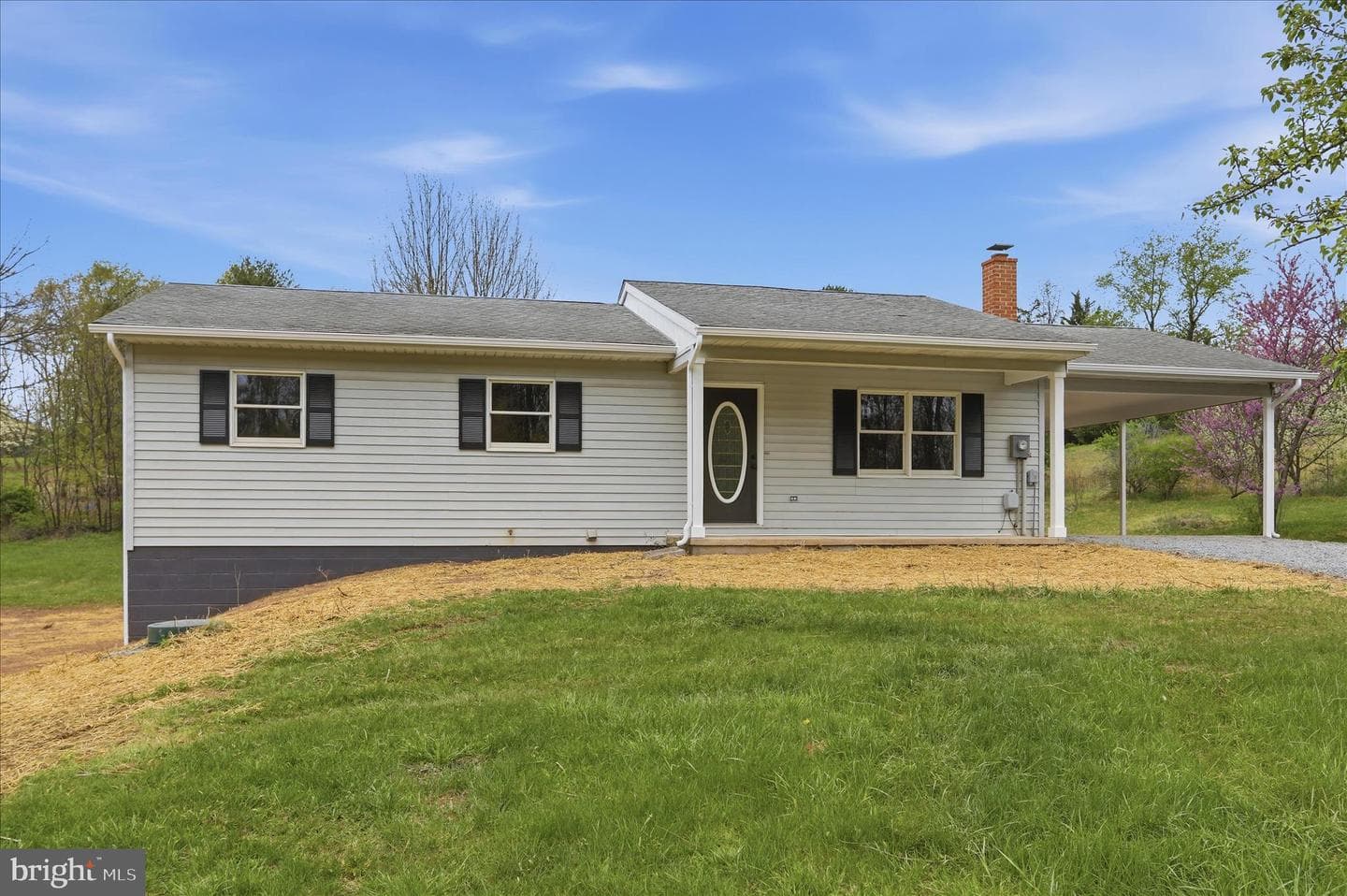 381 Mellon East Road photo 3