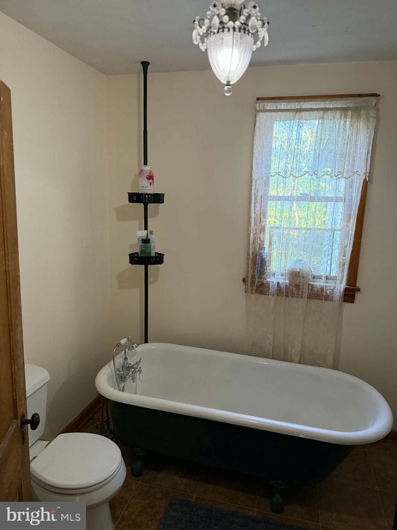 295 Greenwoods Drive photo 27