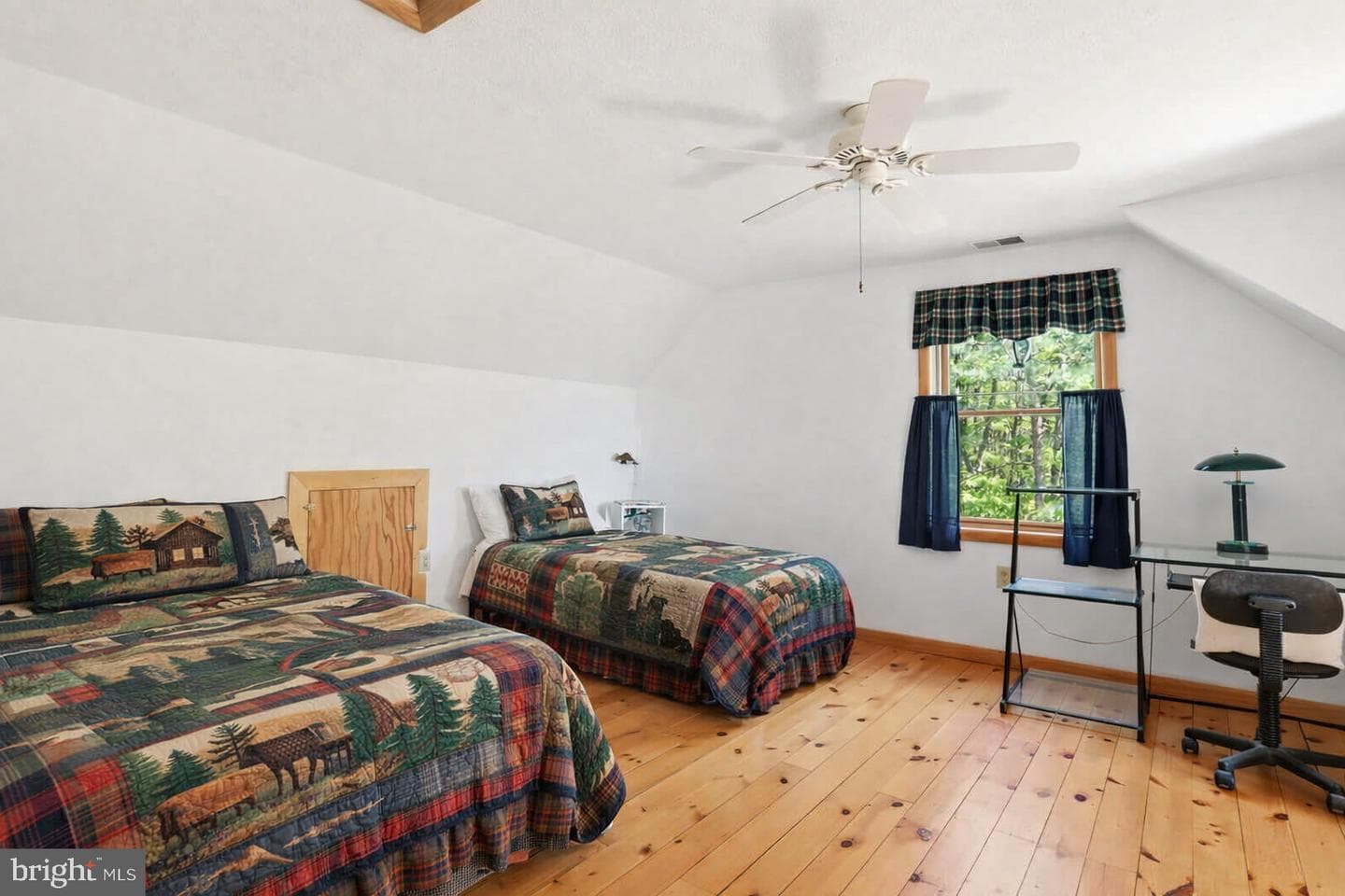 1052 Parkside Drive photo 26