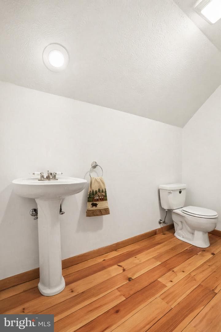 1052 Parkside Drive photo 29