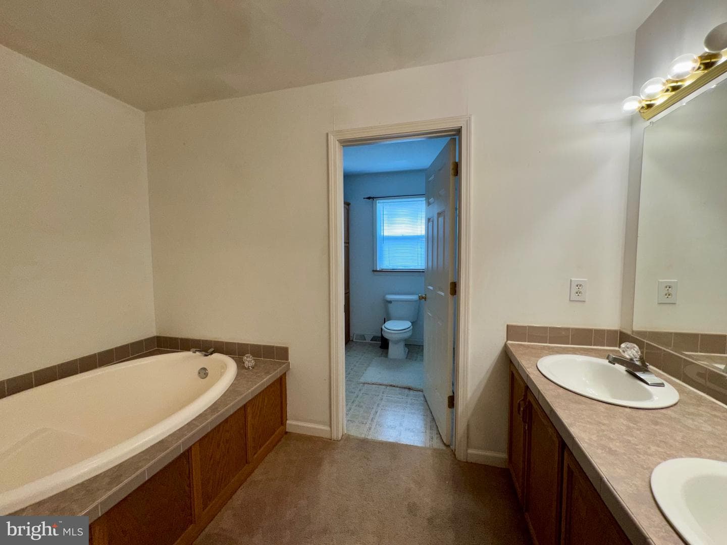 1660 Highland Ridge Road photo 28