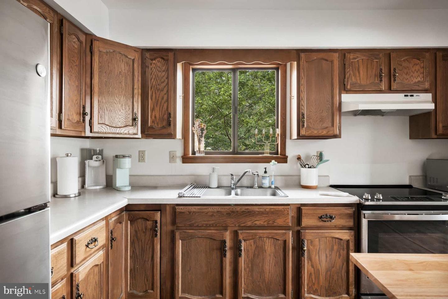 220 Leisure Lane photo 14