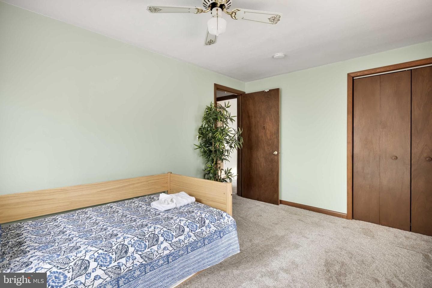 220 Leisure Lane photo 24