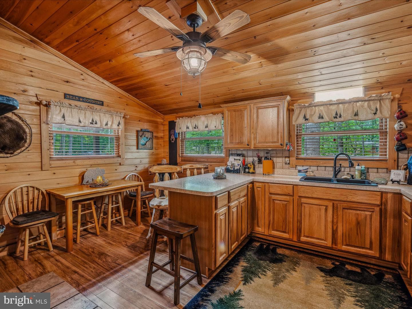 237 Redbud Ln photo 13