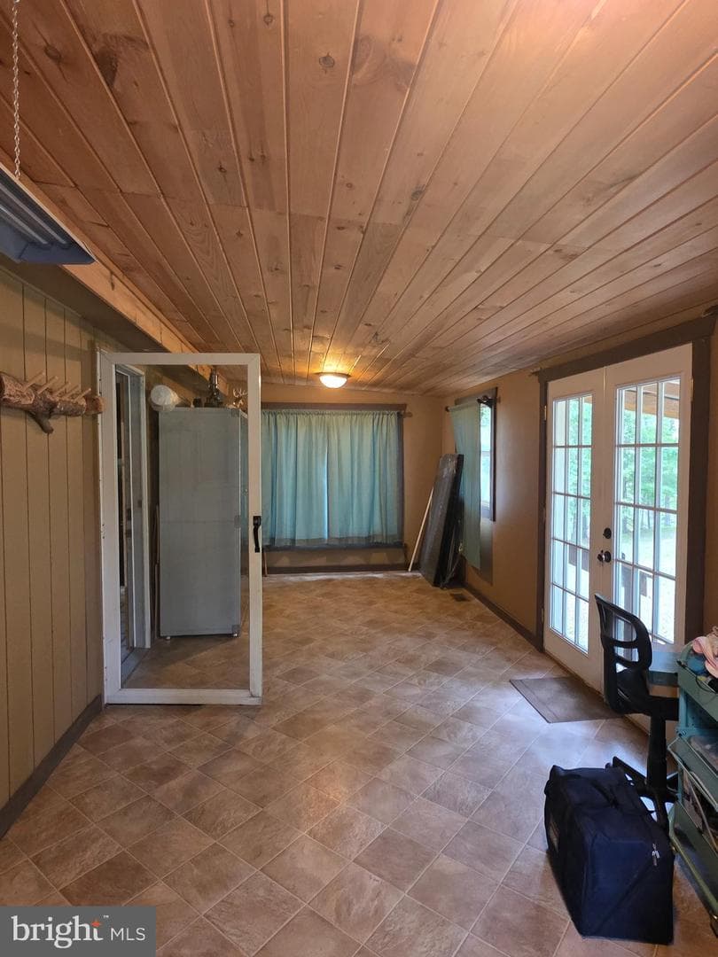237 Redbud Ln photo 31