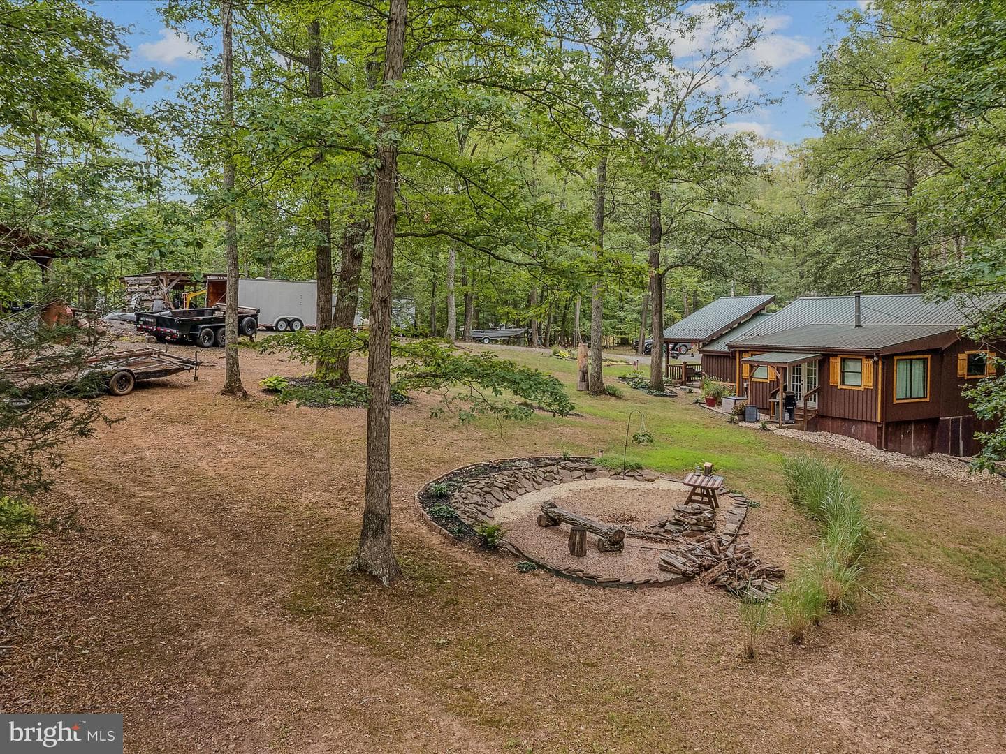 237 Redbud Ln photo 37