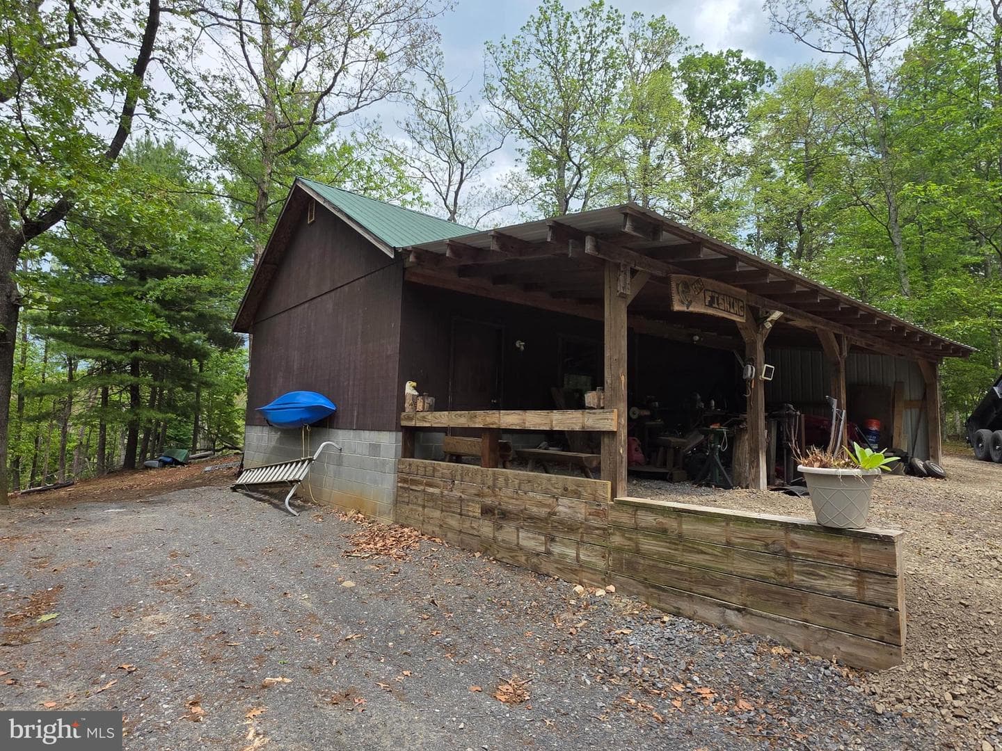 237 Redbud Ln photo 43