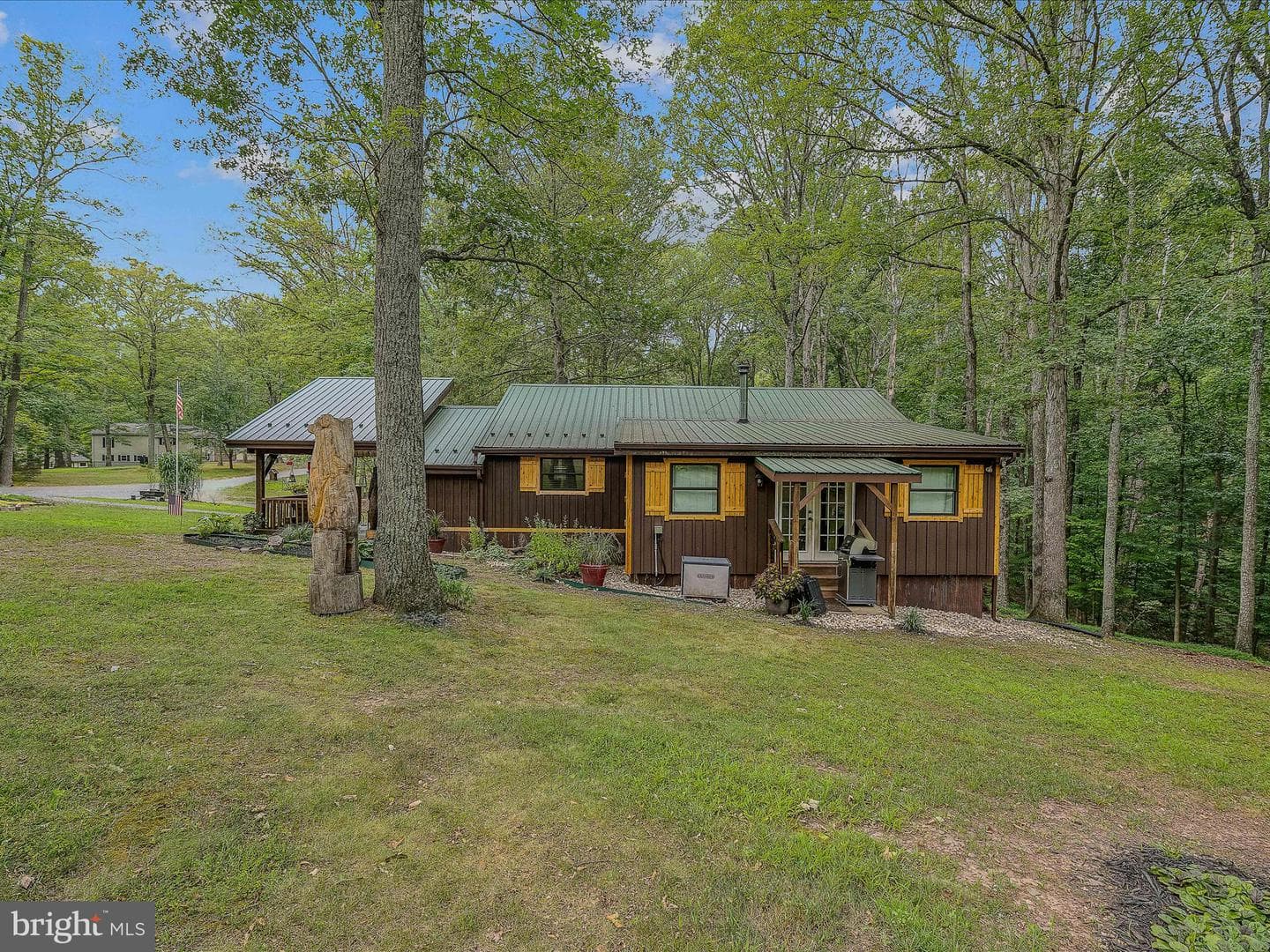 237 Redbud Ln photo 5