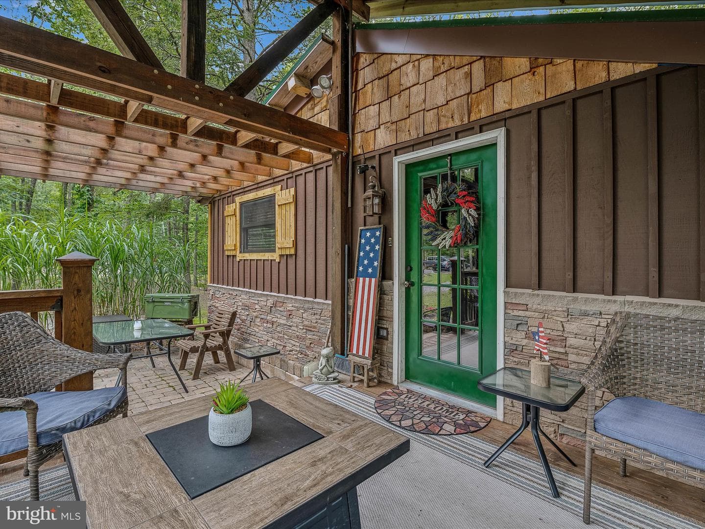 237 Redbud Ln photo 9