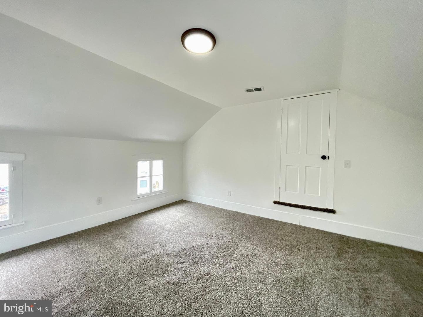 364 Wilkes Street photo 34