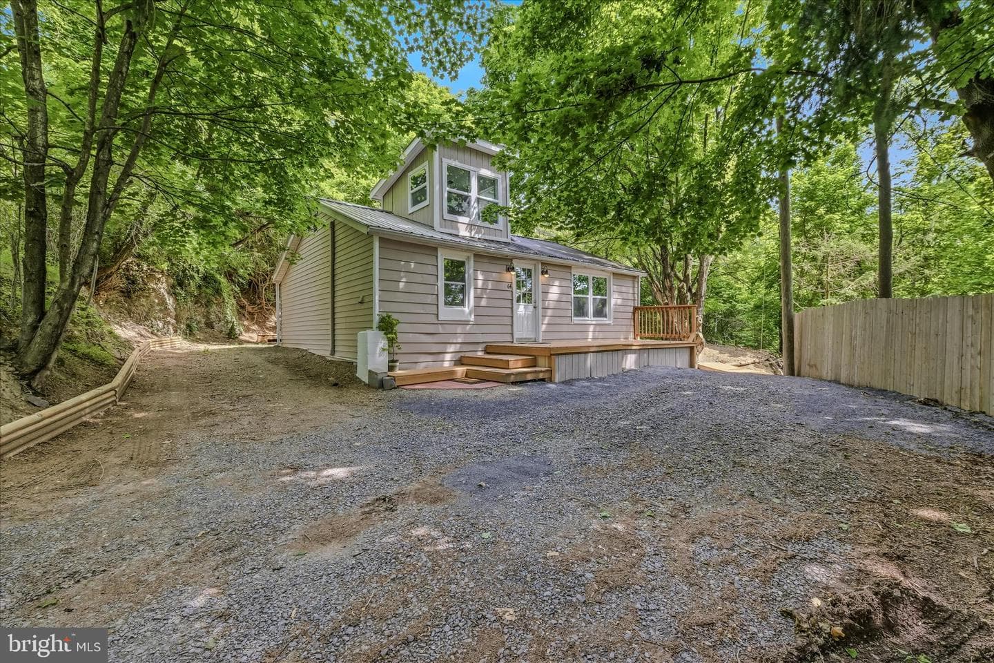 64 Hobday Lane photo 3