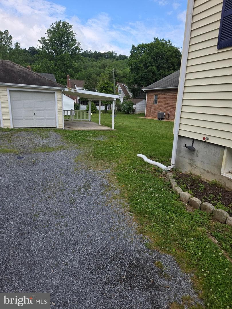 308 S Green Street photo 10