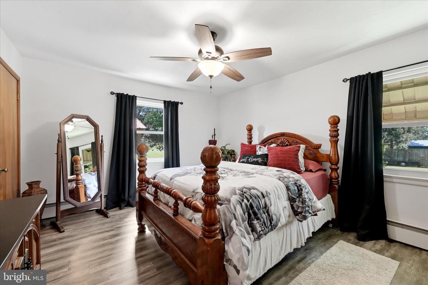 9581 Valley Road photo 22