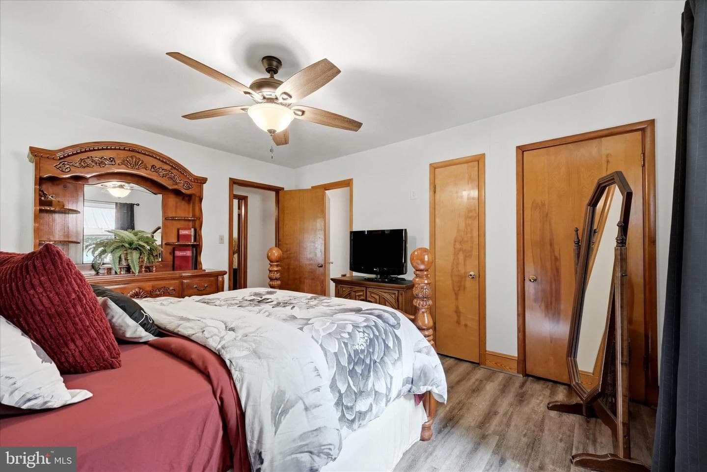 9581 Valley Road photo 23