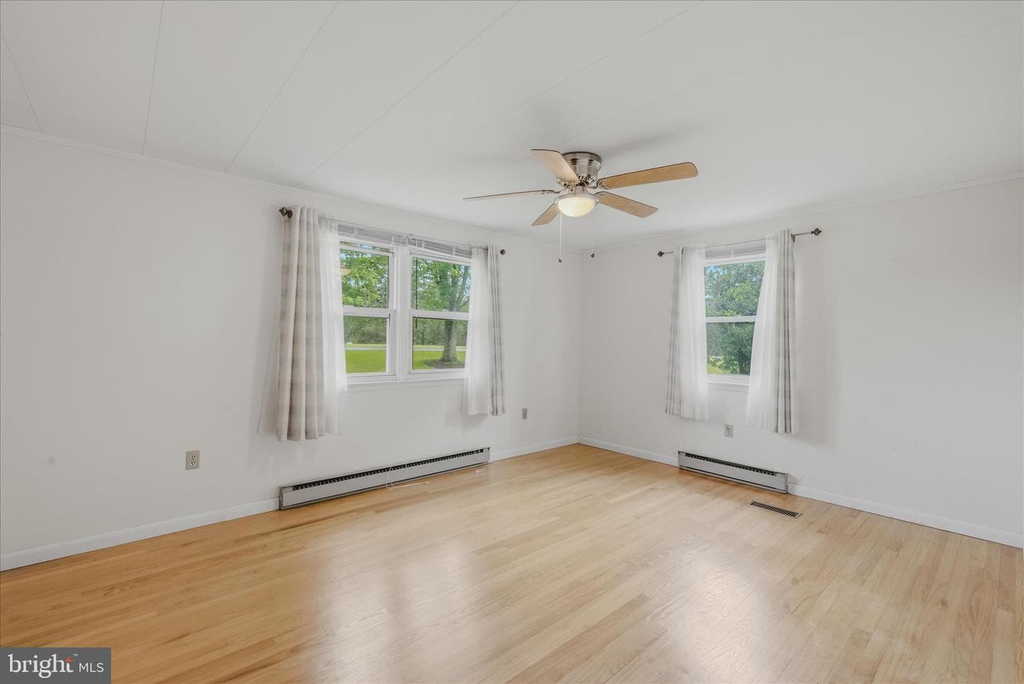 34 Morgan Lane photo 18