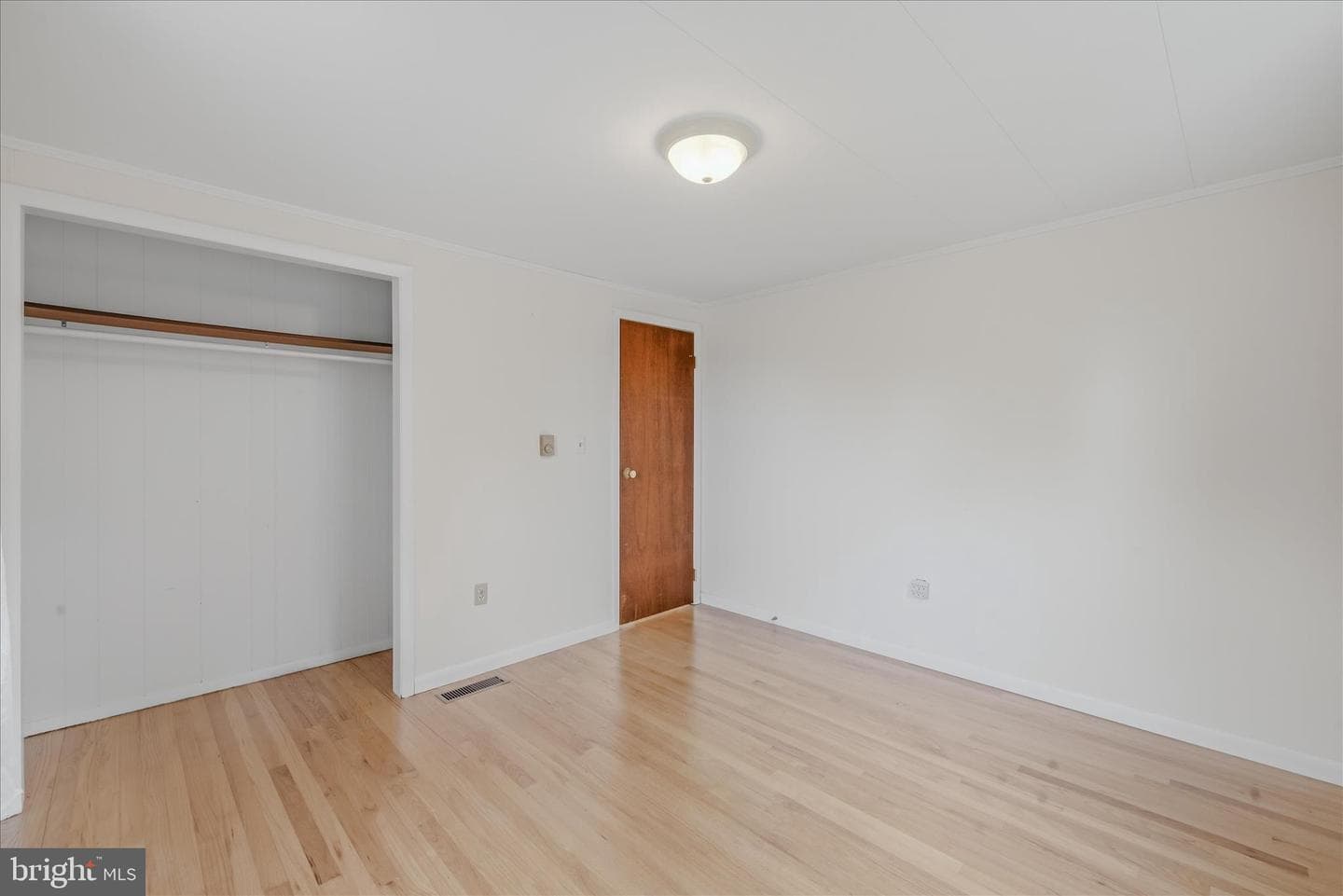 34 Morgan Lane photo 21