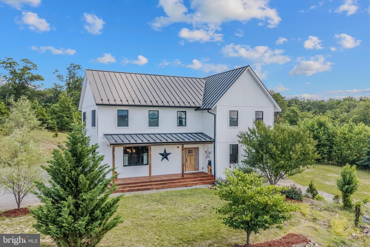 1089 Waugh Road, Berkeley Springs