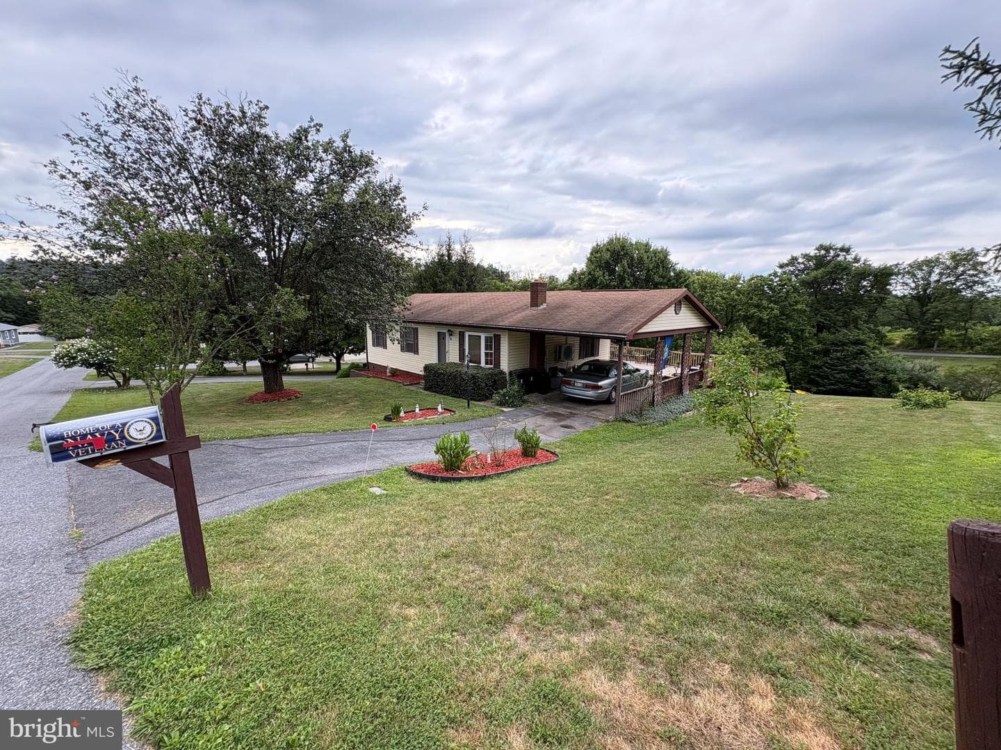 68 Sunset Drive photo 1