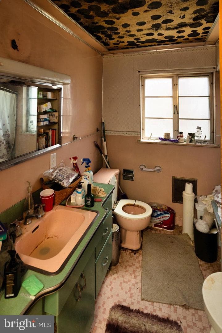 1103 Lake Ave photo 7