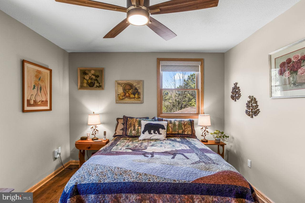 442 Grosbeak Drive photo 40