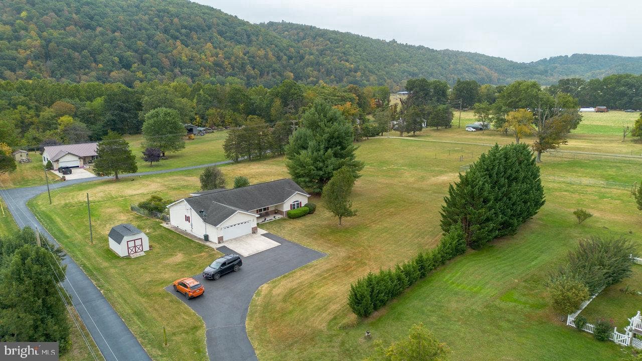 3496 Petersburg Pike photo 3