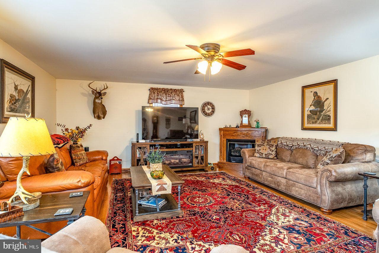 8545 Sugar Grove Road photo 9