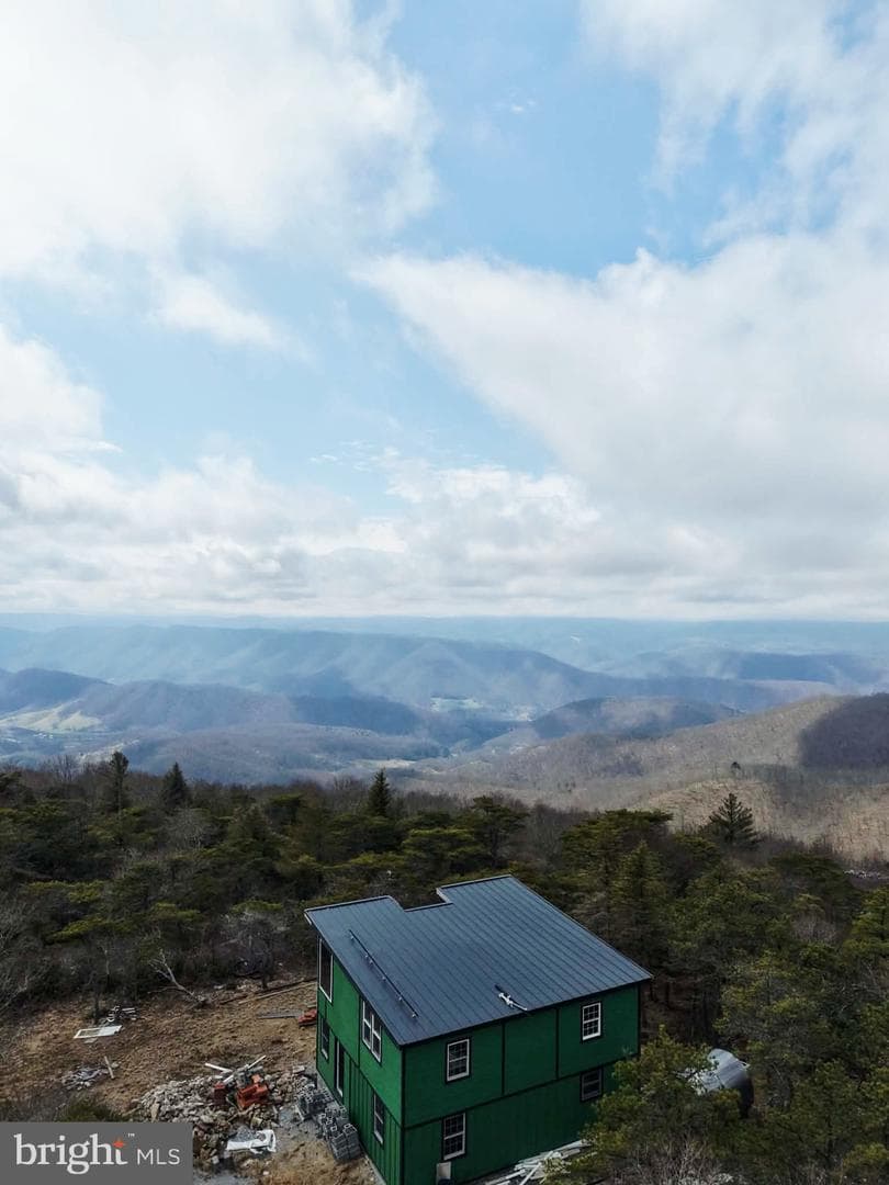 148 Pond Road photo 5