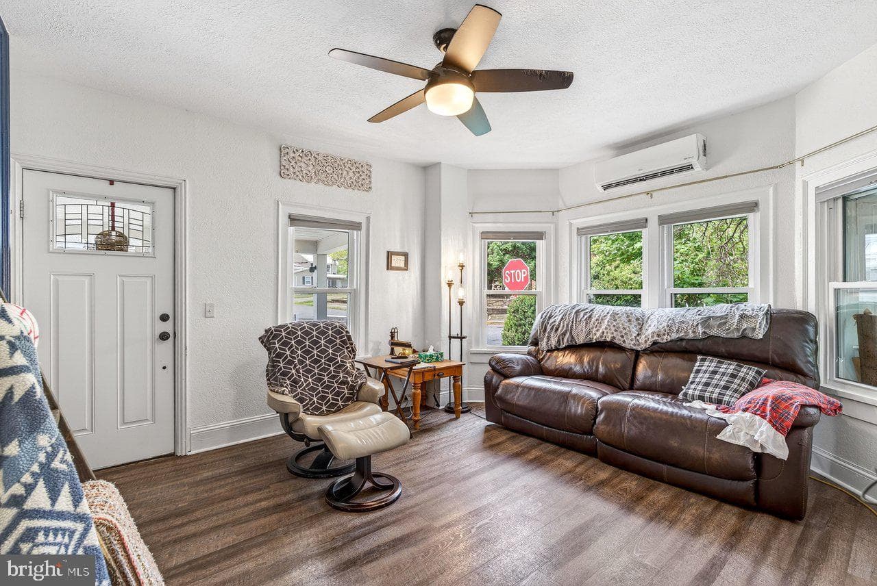 104 Dogwood Drive photo 6