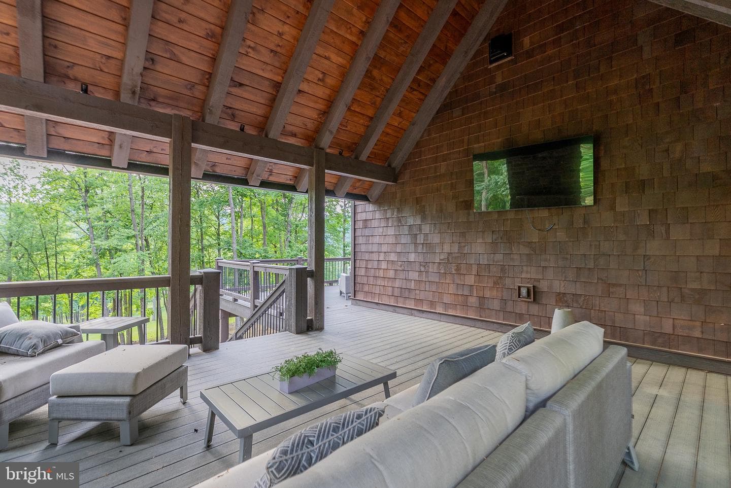 640 Golf Club Drive photo 48
