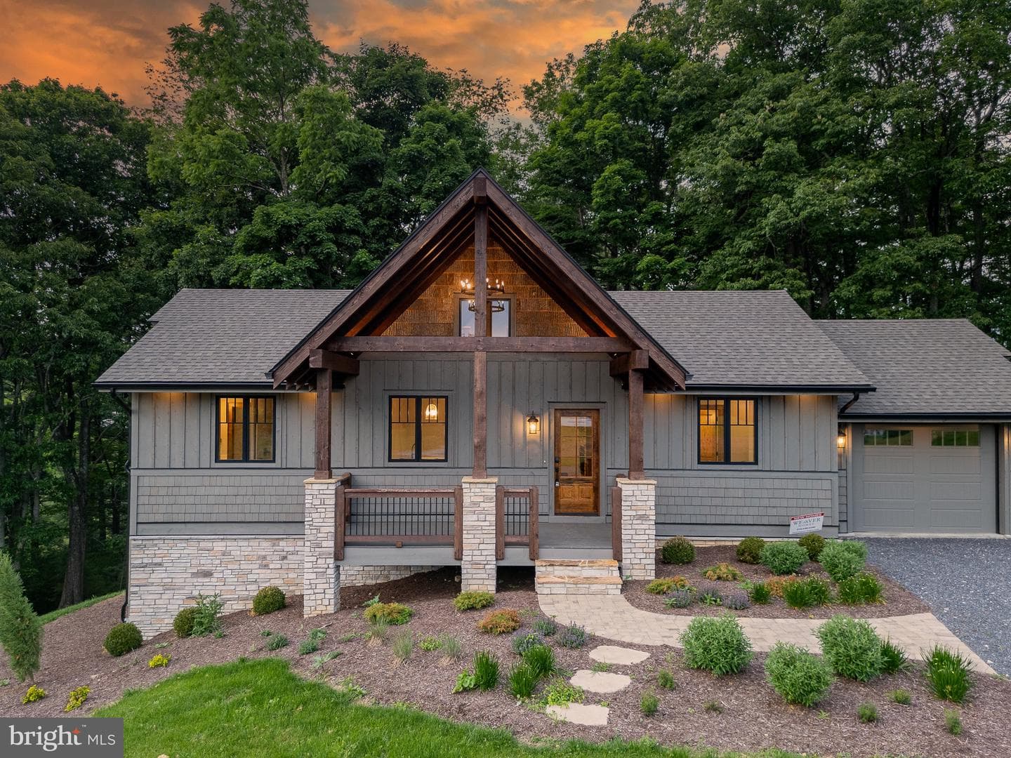 445 Eaglewood Trail photo 4