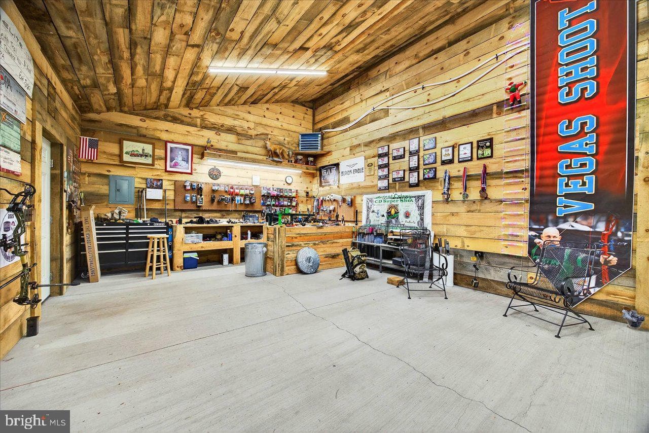 30 Polecat Hollow Boulevard photo 54