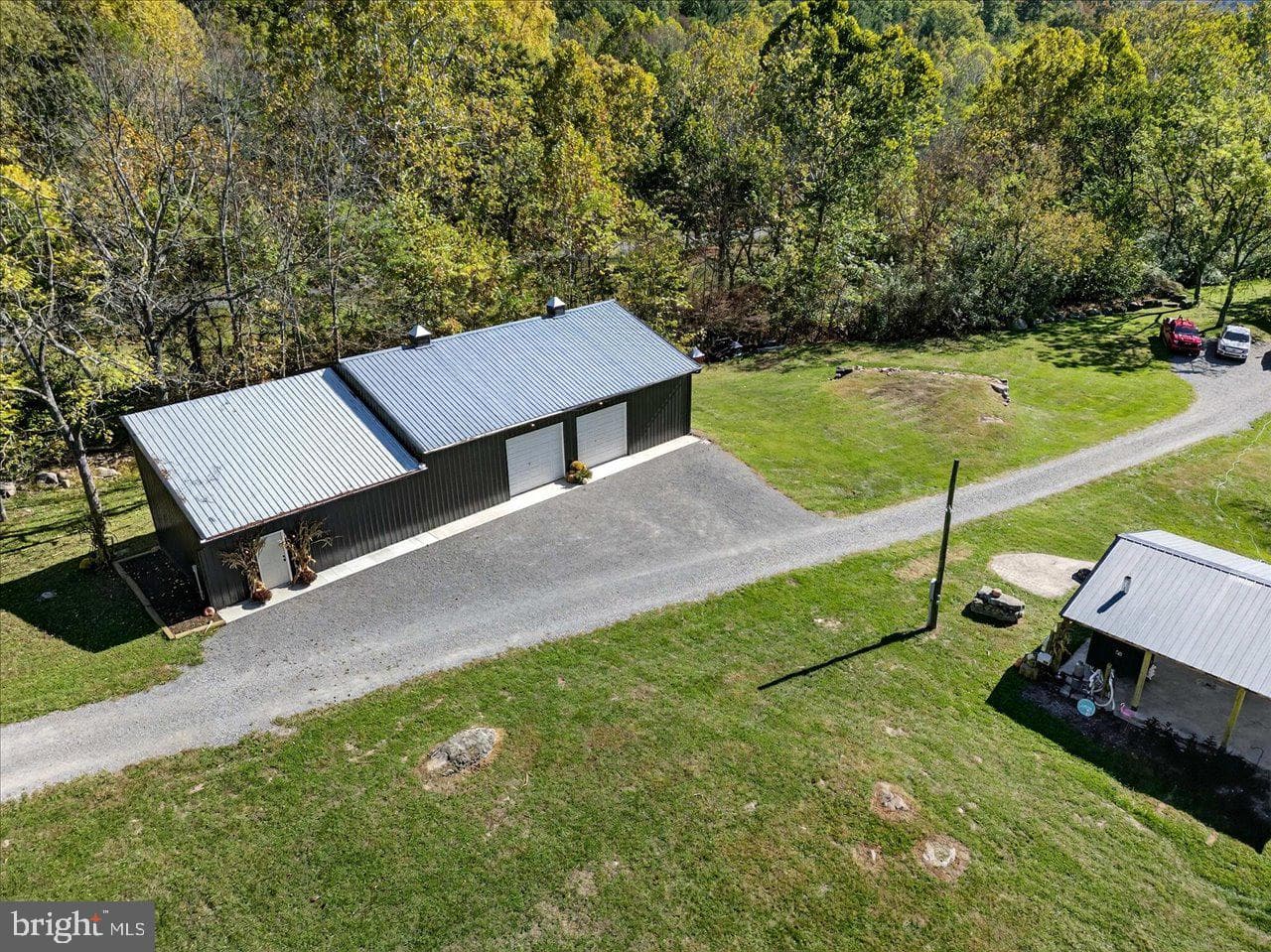 30 Polecat Hollow Boulevard photo 63